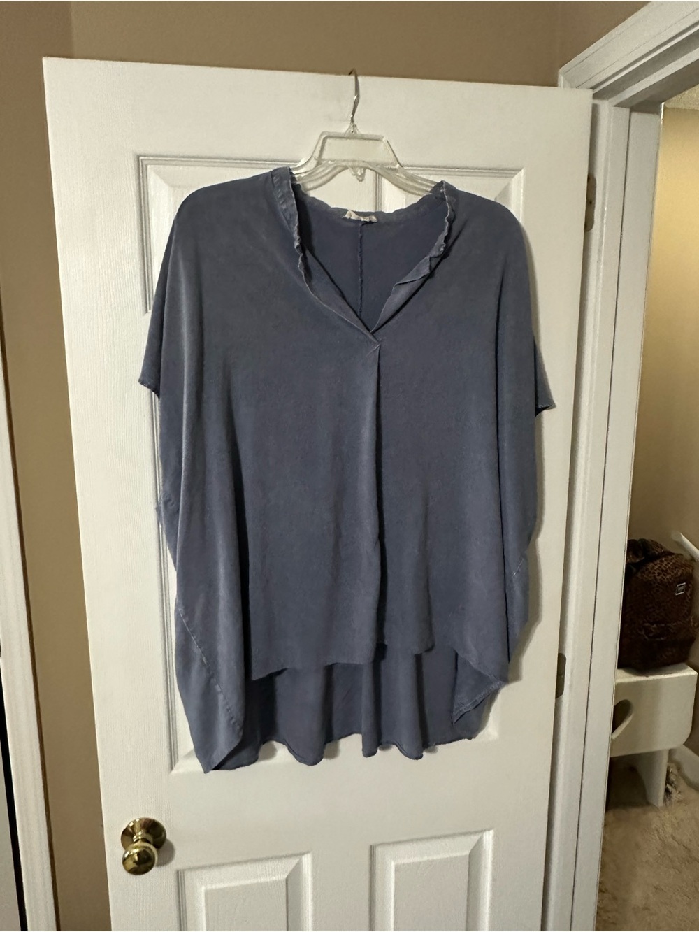 Easel Los Angeles Dusty Blue Top